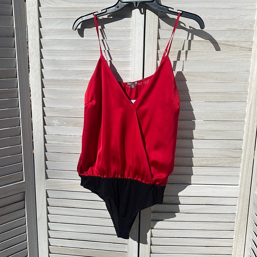 Tank bodysuit. NWT.